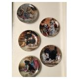 S2 - LOT OF FIVE COLLECTIBLE PLATES (R41)