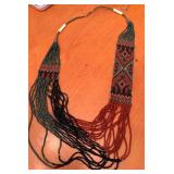 S2 - COSTUME JEWELRY NECKLACE (H205)