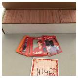 S2 - LOT OF COLLECTIBLE BASEBALL CARDS (H140)