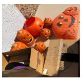 S2 - LOT OF HALLOWEEN DECORATIONS (G83)