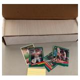 S2 - MIXED LOT OF BASEBALL CARDS (H106)