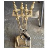 S2 - BRASS-TONE FIREPLACE TOOLS (G53)