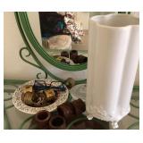 S2 - CERAMIC VASE, NAPKIN RINGS, DISH (R60)