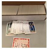 S2 - MIXED LOT OF BASEBALL CARDS (H132)