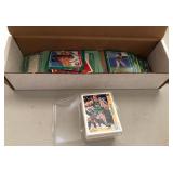 S2 - LOT OF MIXED SPORTS CARDS (H103)