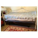 S2 - DAY BED WITH MATTRESS & BEDDING (R27)