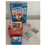 S2 - LOT OF BASEBALL COLLECTIBLES (G78)