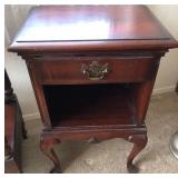 S2 - MAHOGANY SIDE TABLE WITH DRAWER (R80)