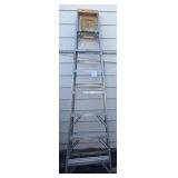 J2 - ALUMINUM FOLDING LADDER (G36)