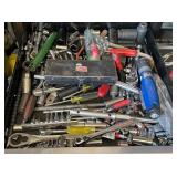 J2 - MIXED LOT OF HAND TOOLS (G159)