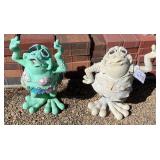 J2 - TWO PIECES FROG YARD STATUARY (G7)