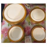 J2 - 30 PIECES MIKASA BONE CHINA PLATES (K7)