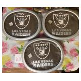 J2 - LAS VEGAS RAIDERS PAPER PLATES (K8)
