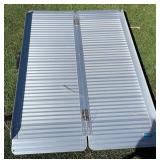 J2 - FOLDING ALUMINUM LOADING RAMP (Y126)