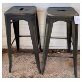 J2 - PAIR OF MATCHING METAL STOOLS (Y100)