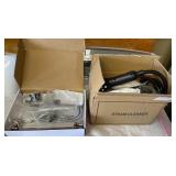 J2 - BLACK & DECKER SNAKE LIGHT, SHOWER HEAD (G151
