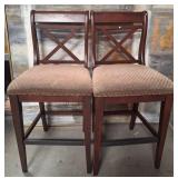 11 - PAIR OF MATCHING BAR STOOLS (U20)