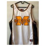S3 - MICHIGAN BASKETBALL JERSEY (A21)