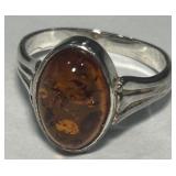 STERLING SILVER SIZE 6 AMBER RING 2.60GRS