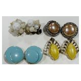 COSTUME JEWELRY EARRINGS