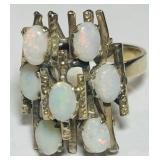 10KT GOLD SIZE 8 OPAL RING 5.80GRS