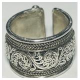 STERLING SILVER RING 8.20GRS