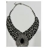 H- STATEMENT NECKLACE WITH SILVER / BLACK CRYSTALS