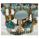 H- CHUNKY GOLD-TONE TURQUOISE COLORED BRACELET