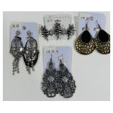 H- LOT OF COSTUME EARRINGS