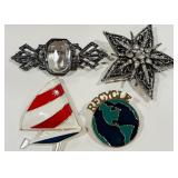 LOT OF COSTUME BROOCHES