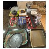 J2 - KITCHEN KNIVES, HAND MIXER, BAKEWARE (K15)