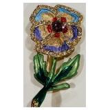 VINTAGE PANSY-SHAPED FLORAL BROOCH
