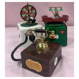11 - ENESCO MICE N' DICE & PARTY LINE MUSIC BOXES