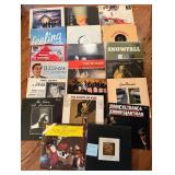 M - MIXED LOT OF VINYL RECORDS (B54)