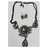 VINTAGE CRYSTAL NECKLACE AND EARRINGS