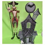 548 - 25'T SKELETON & HAUNTED HOUSE DECORATIONS