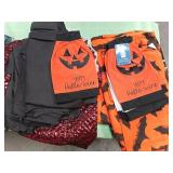 548 - HALLOWEEN WINE BAGS & FABRIC (B72)