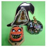 548 - MACKENZIE CHILDS PUMPKIN & WALL ART (A55)