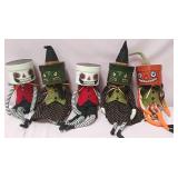 548 - JOE SPENCER GUSTAVO BOX HEAD FIGURES (B81)