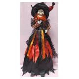 548 - DECORATIVE HALLOWEEN WITCH (B10)