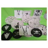 548 - LOT OF HALLOWEEN-THEME PLATES (