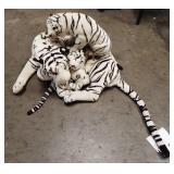 301 - ADORABLE WHITE TIGER W/ BABIES STUFFY