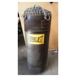287 - EVERLAST PUNCHING BAG READY TO HANG