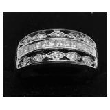 H604 14KT WHITE GOLD DIAMOND RING