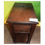 43 - PETERSON SIDE TABLE W/ DRAWER WMC