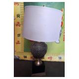 43 - TRADITIONAL TABLE LAMP