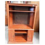 11 - SOLID WOOD ENTERTAINMENT CENTER