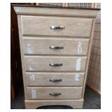 289 - SOLID CHEST OF DRAWERS