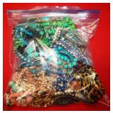N - 4LBS OF ESTATE COSTUME JEWELRY D