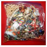 N - 4 LBS OF ESTATE COSTUME JEWELRY F